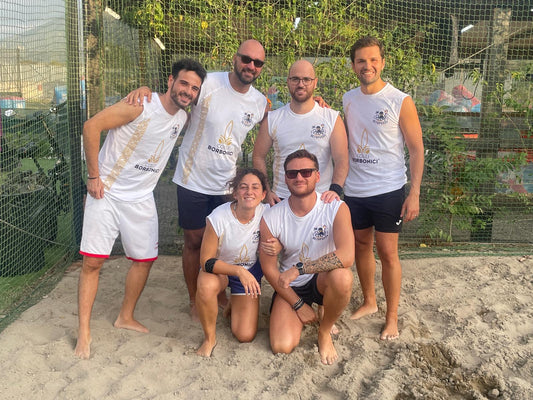 Colli Borbonici® sostiene la squadra di beach volley del torneo aziendale Hitachi Rail organizzato dal Cral Ansaldo Trasporti